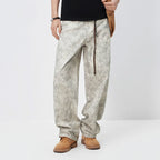 Loose fit camouflage-jeans van denim katoenmix met 3D cut stijl, knoop- en ritssluiting.
